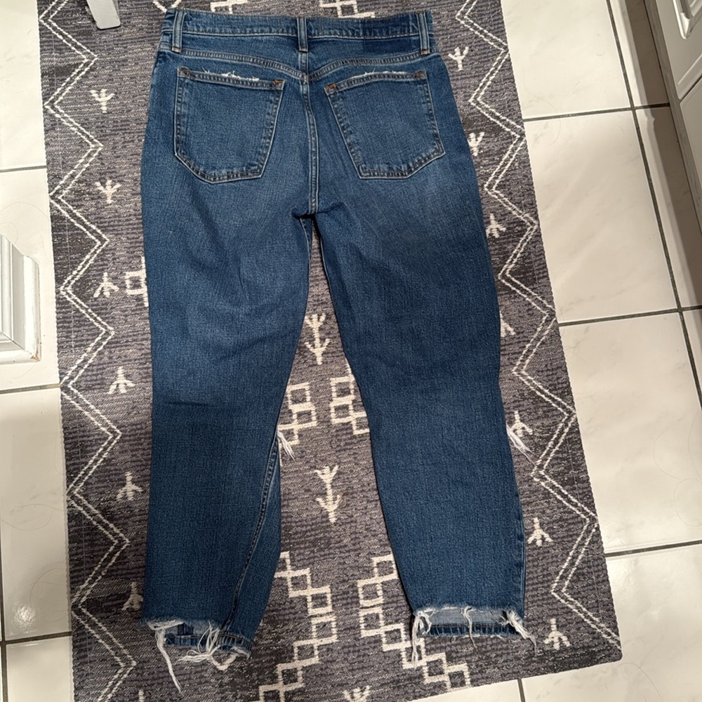 Abercrombie & Fitch The Mom High Rise Jeans Distressed - Picture 6 of 8